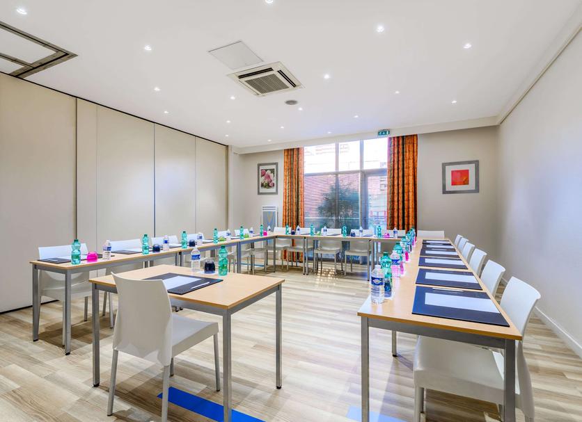 Conference room Photo
