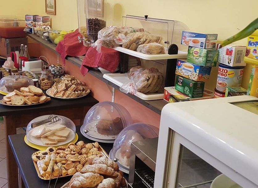 Buffet Photo