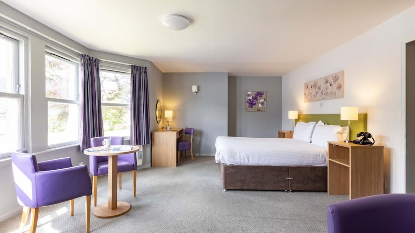 Claymore Hotel