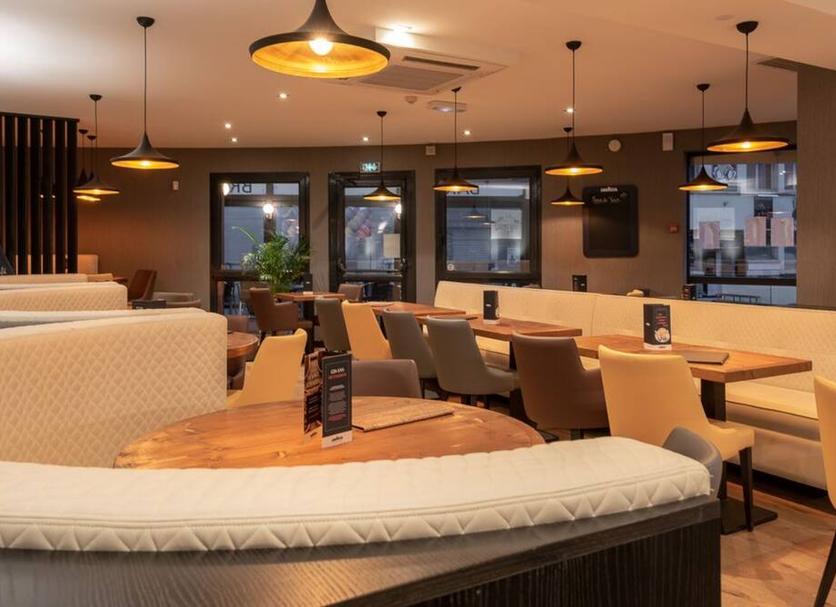 Restaurant Photo