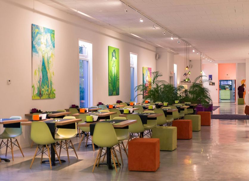Restaurant Photo