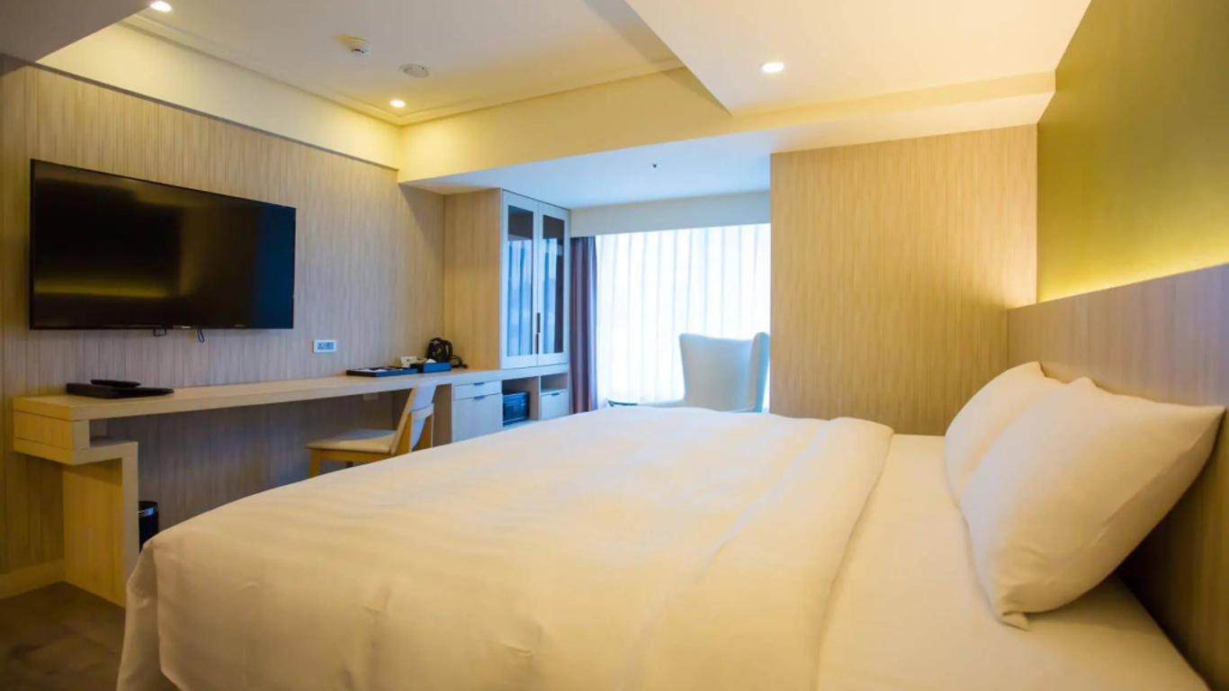 Fm Hotel