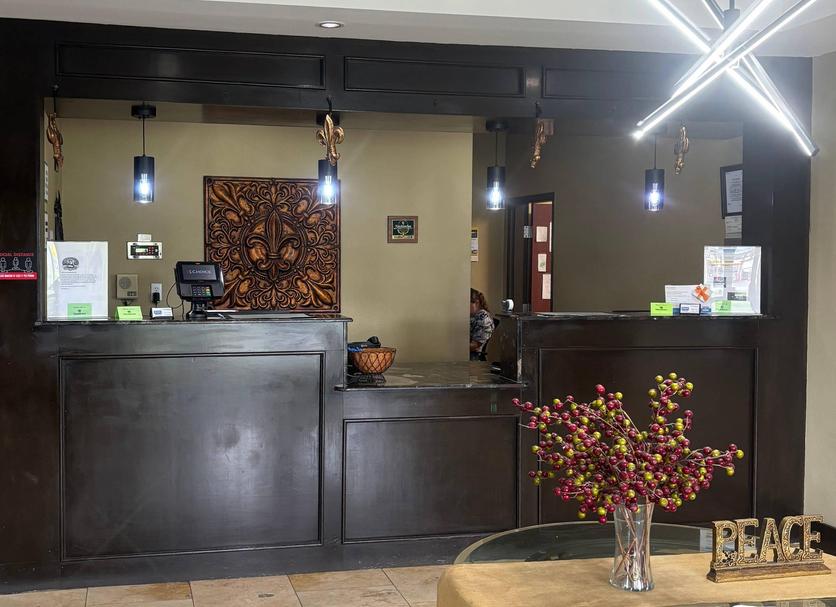 Front desk Photo