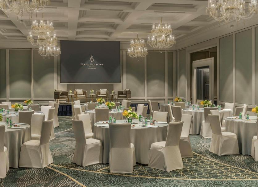 Banquet hall Photo