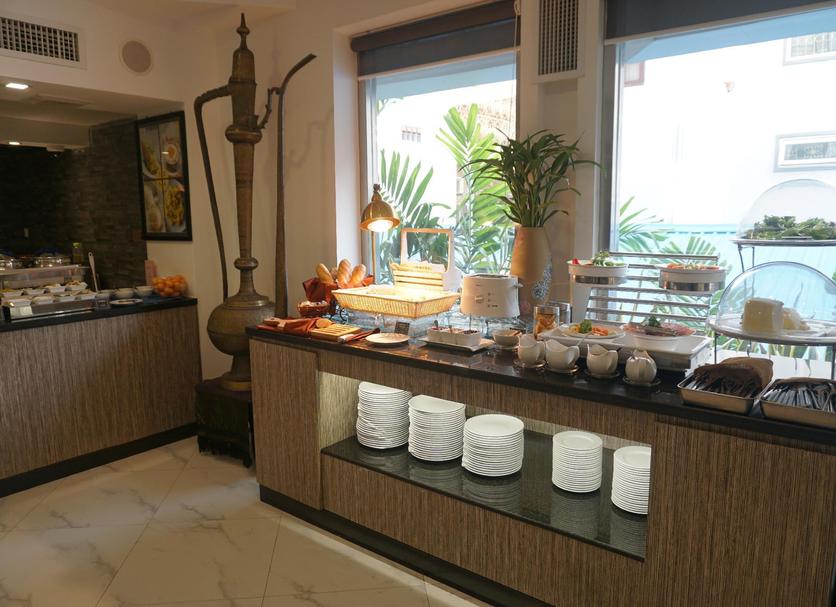 Buffet Photo