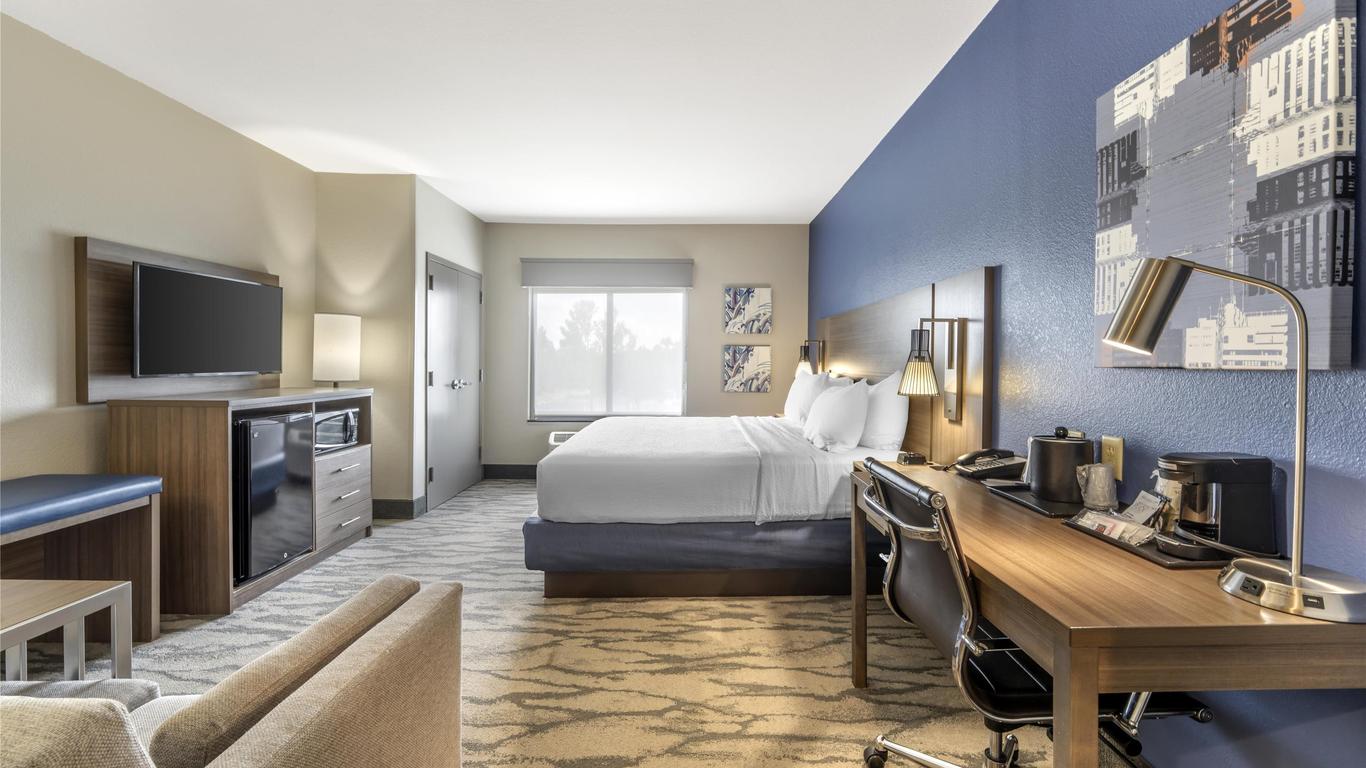 Best Western Plus Castlerock Inn & Suites