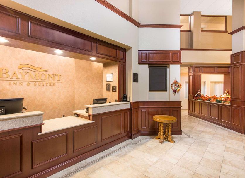 Front desk Photo