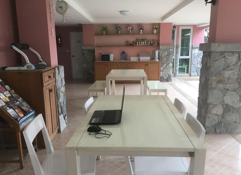 Dining room Photo