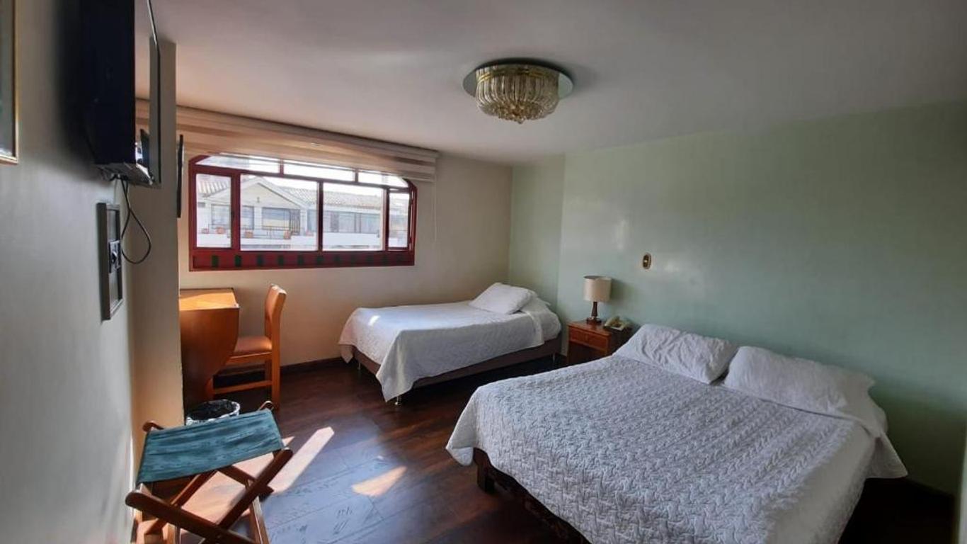 Hotel El Lago
