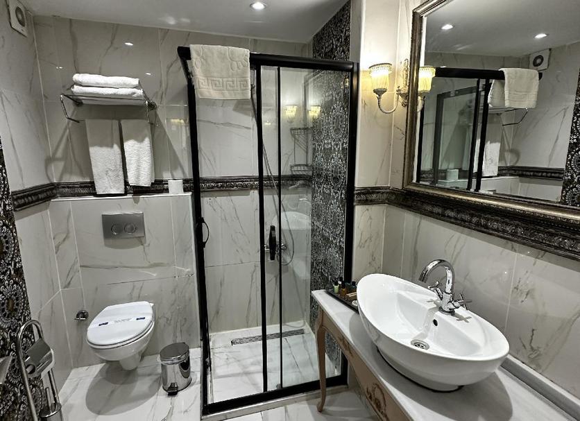 Bathroom Photo