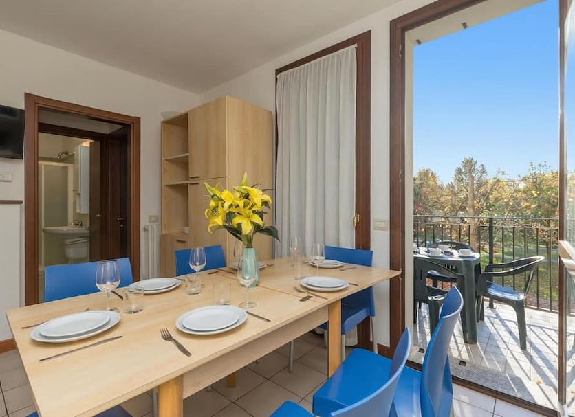 Dining room Photo