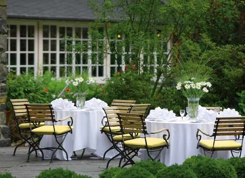 Banquet hall Photo