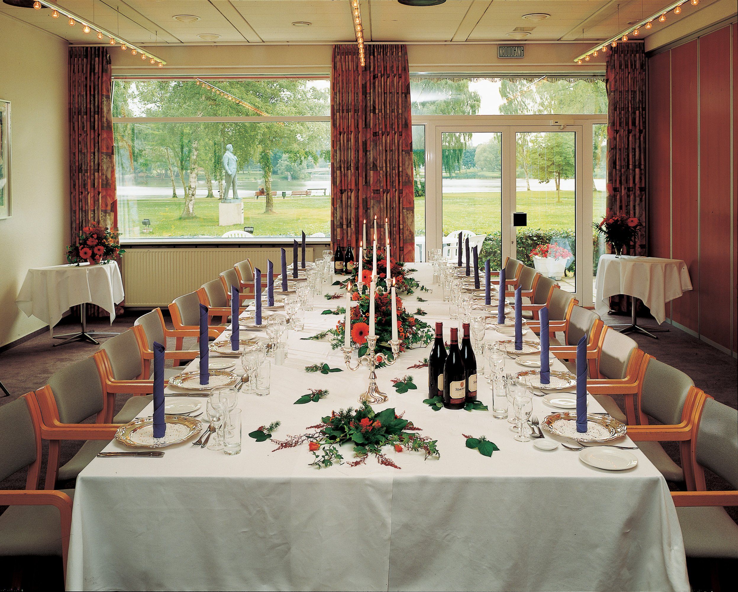 Banquet hall
