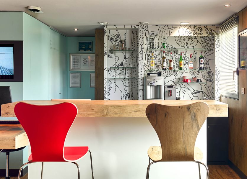 Bar Photo