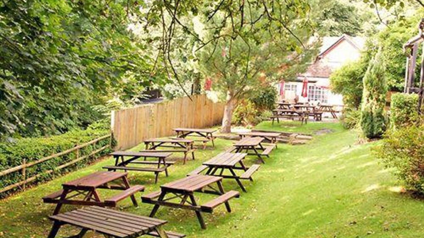 The Red Lion & Cellar Room, Betchworth