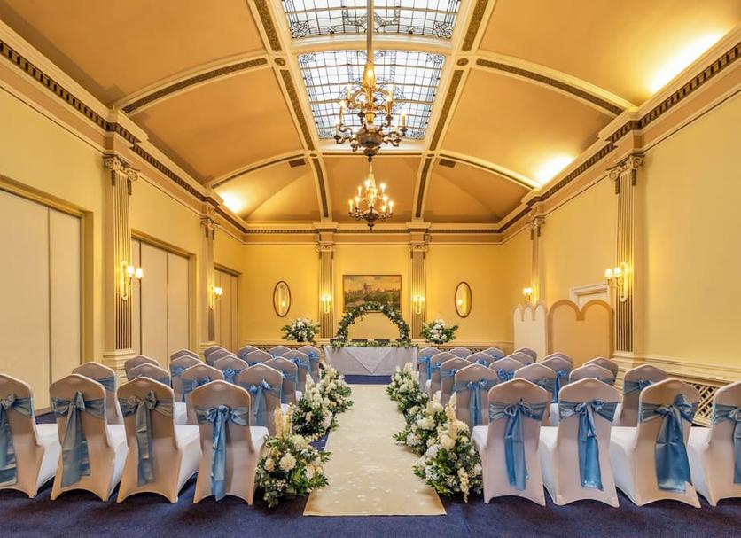 Banquet hall Photo