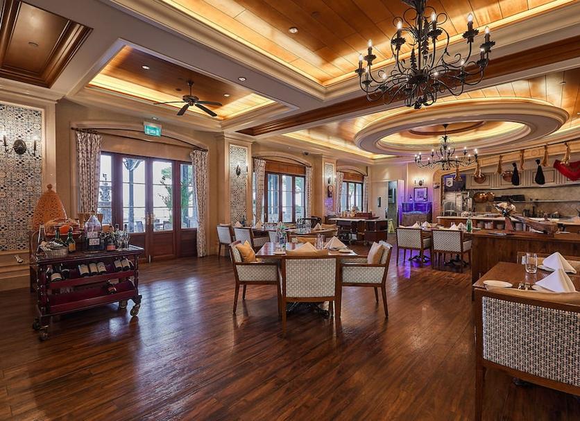 Restaurant Photo