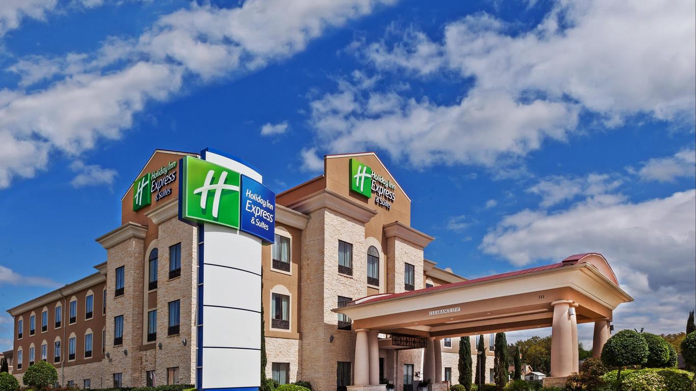 Holiday Inn Express & Suites Victoria