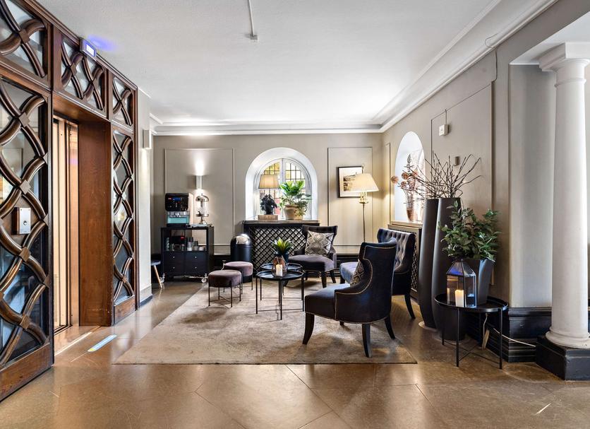 Lobby Photo