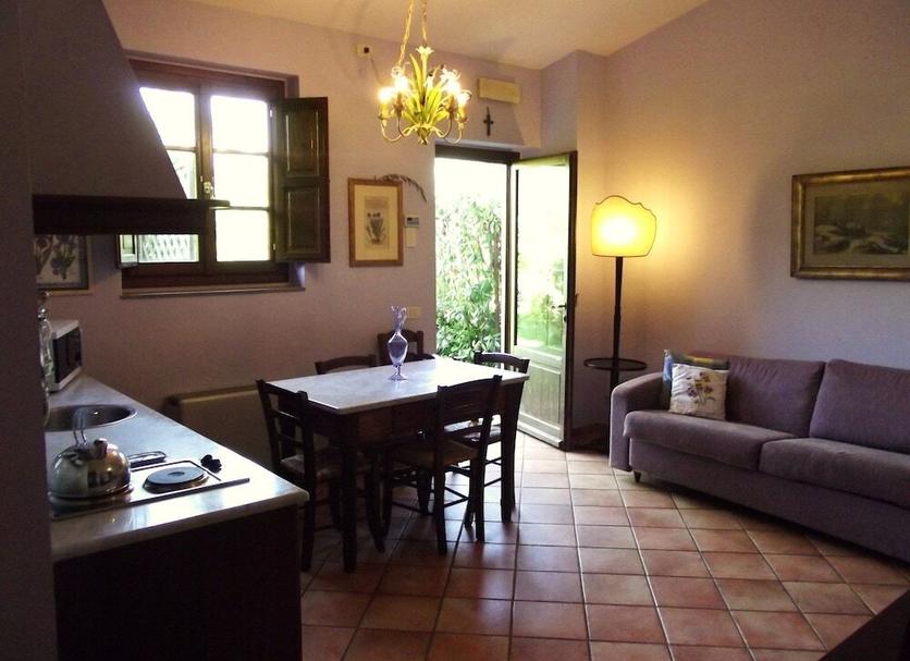 Dining room Photo