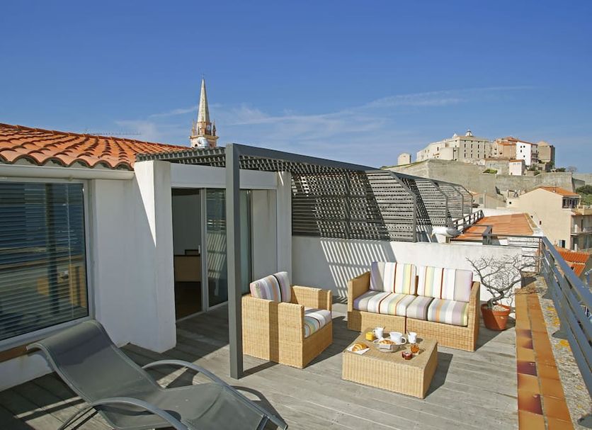 Balcony Photo