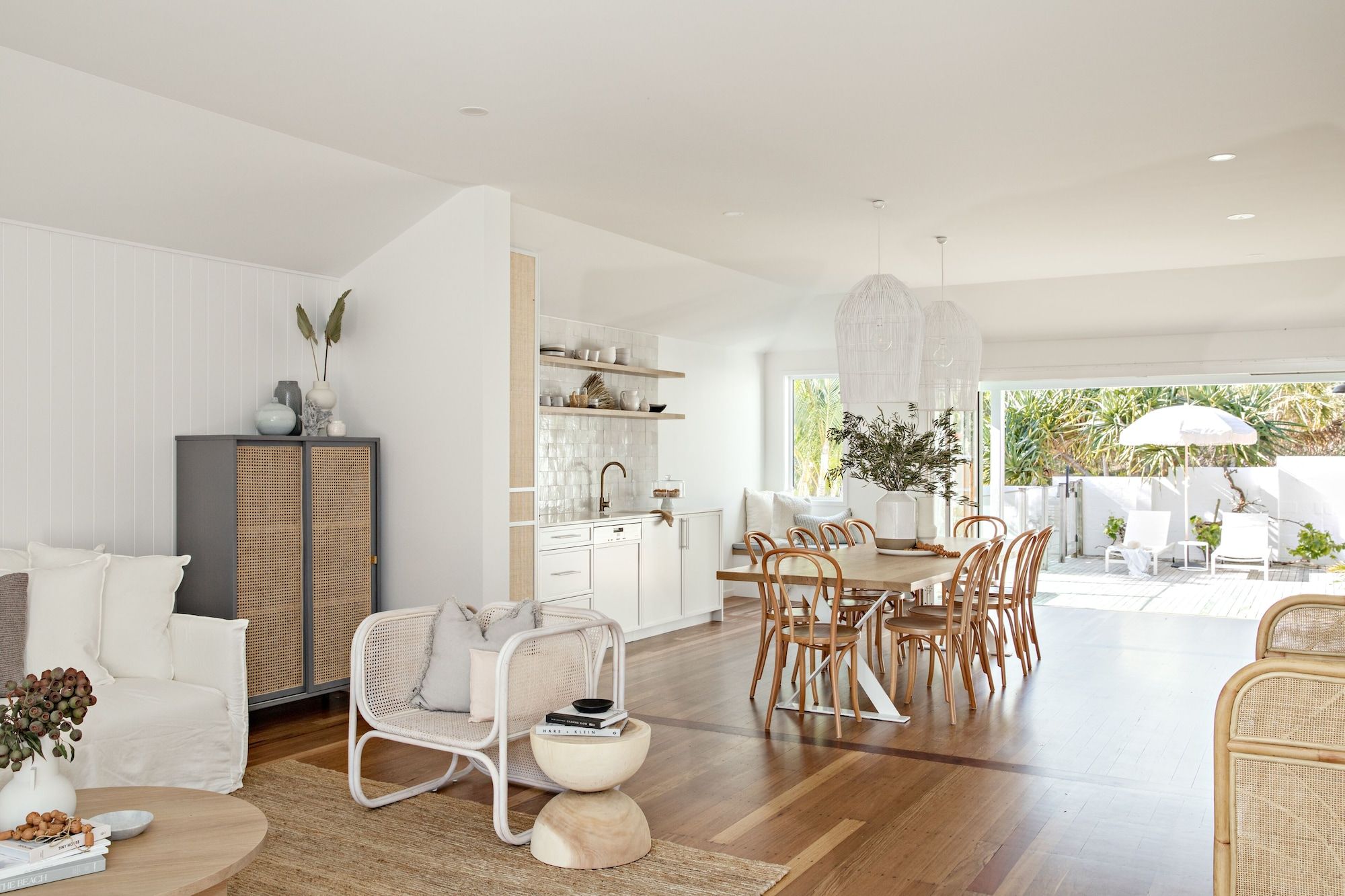 Dining room Photo