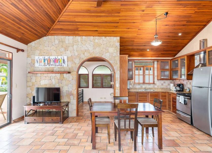 Dining room Photo
