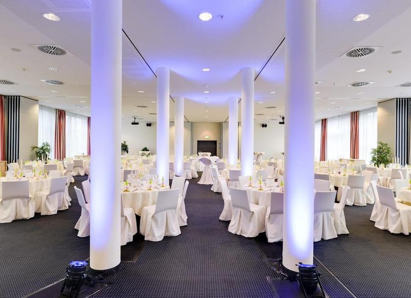 Banquet hall Photo
