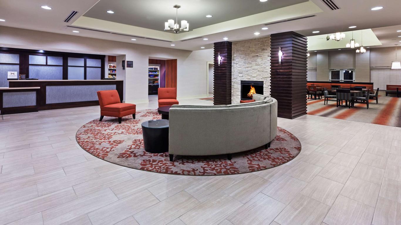 Homewood Suites by Hilton Laredo at Mall del Norte