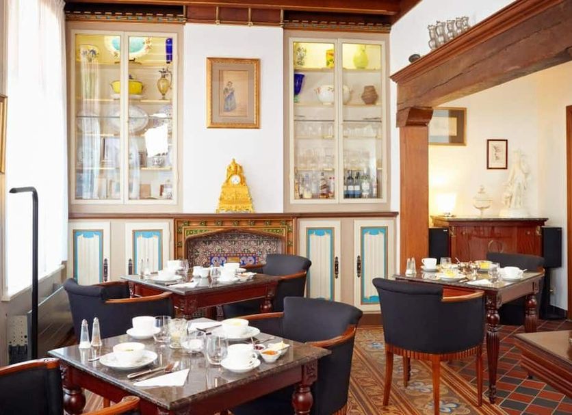 Restaurant Photo