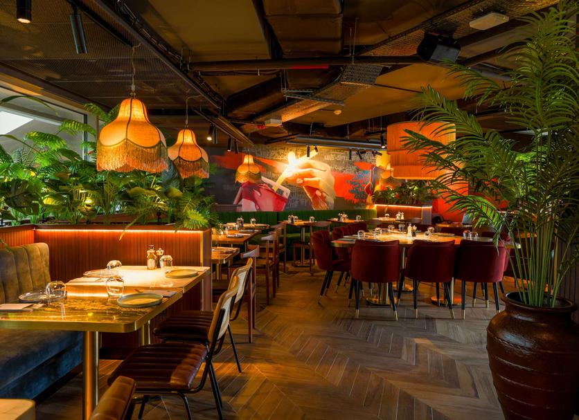 Restaurant Photo