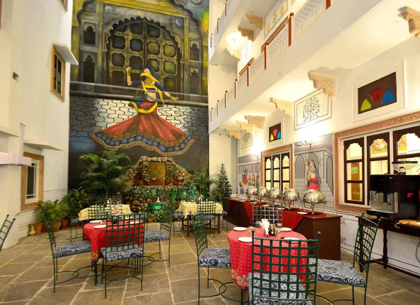 Restaurant Photo