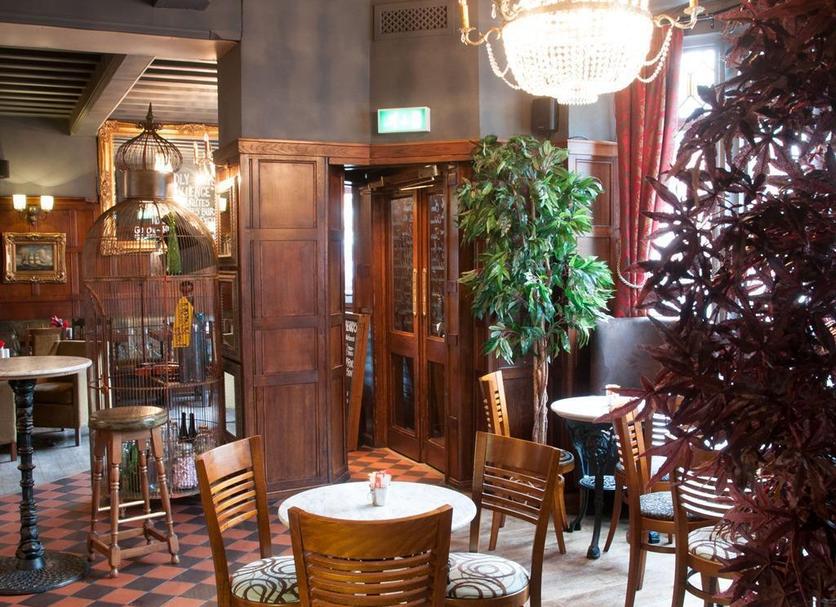 Restaurant Photo