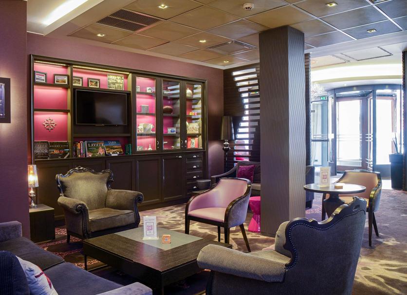 Lounge Photo