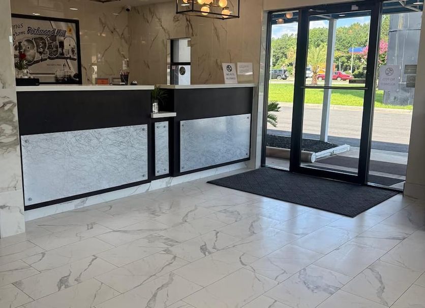 Front desk Photo