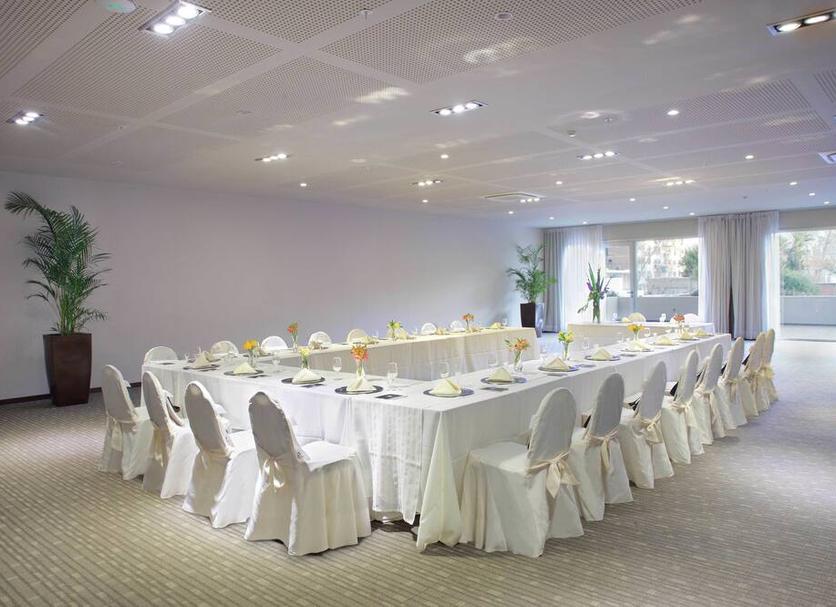 Conference room Photo