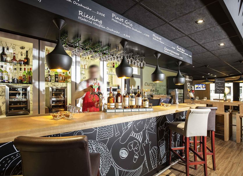 Bar Photo