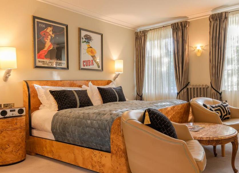 Bedroom Photo