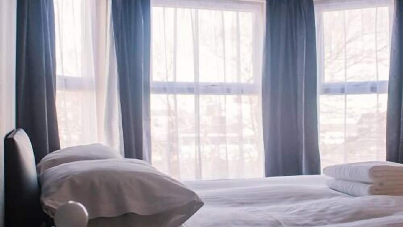 Wellesley Park Hotel