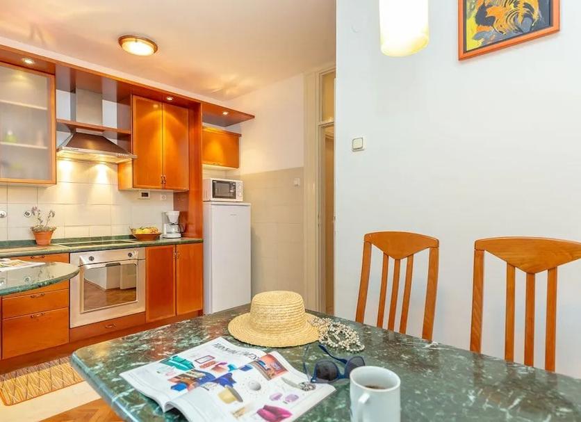 Kitchen Photo