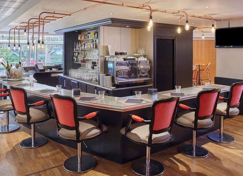 Bar Photo