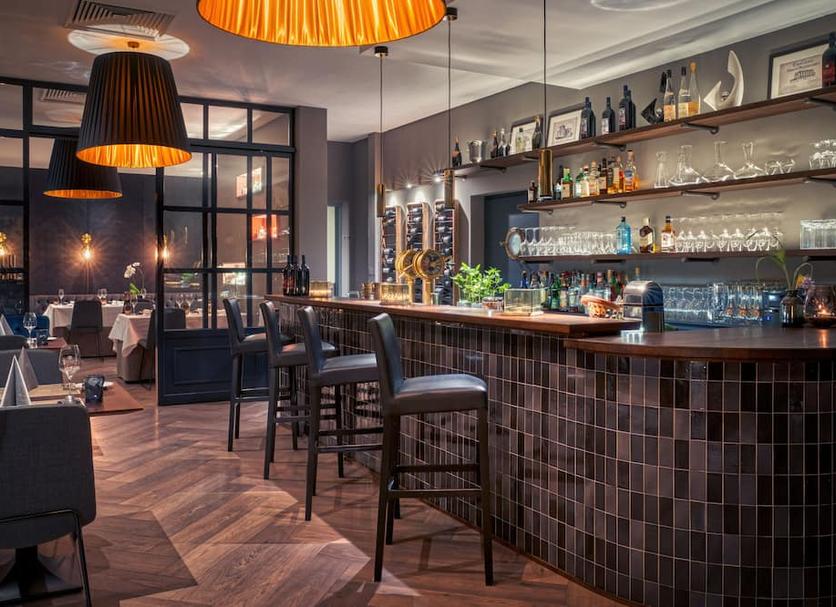 Bar Photo