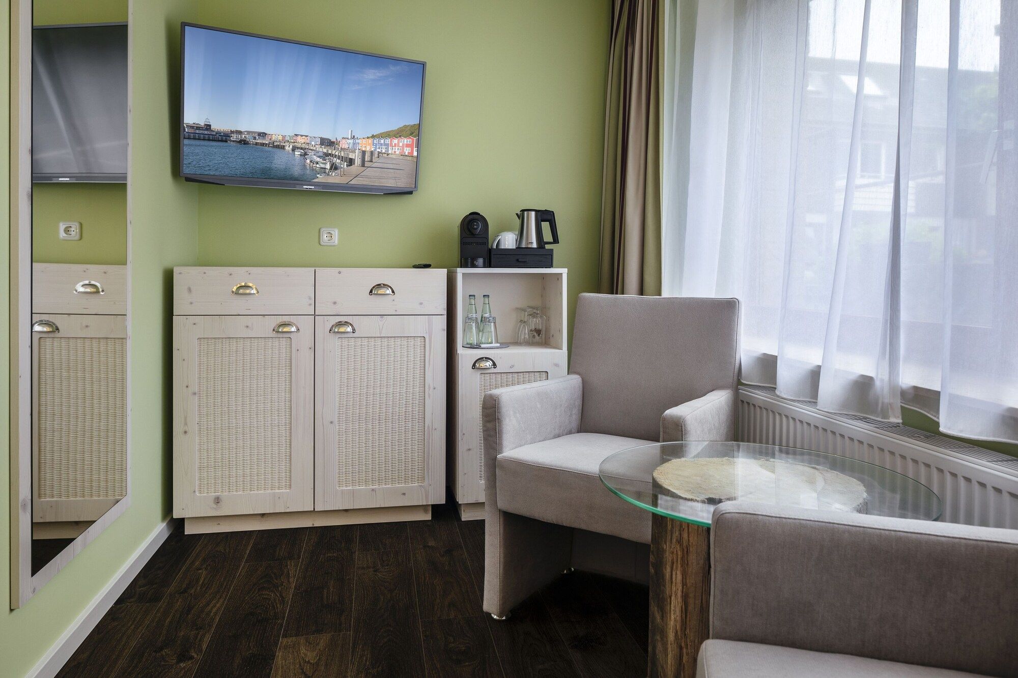 Room amenity