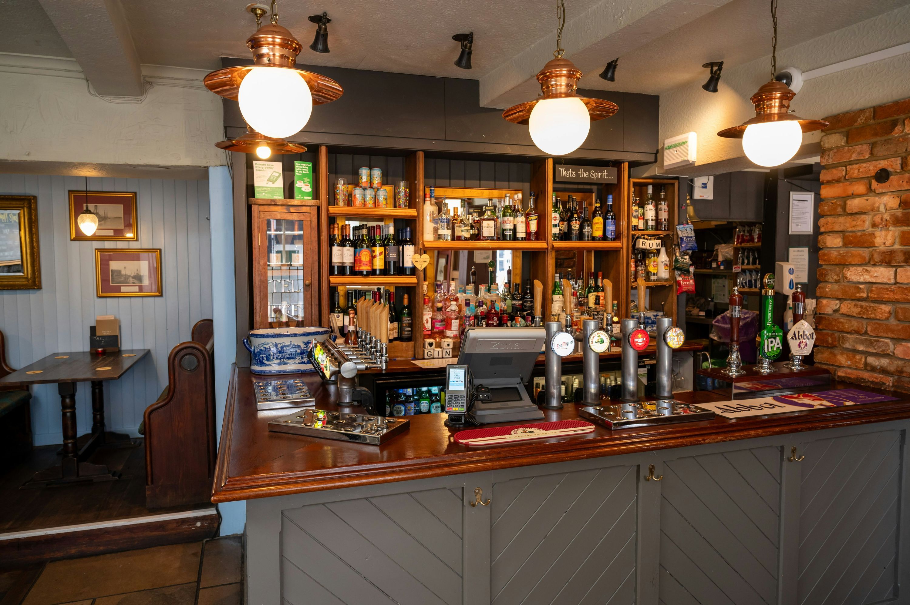 Bar
