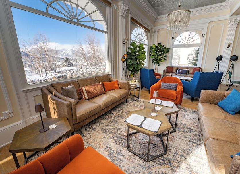 Lounge Photo