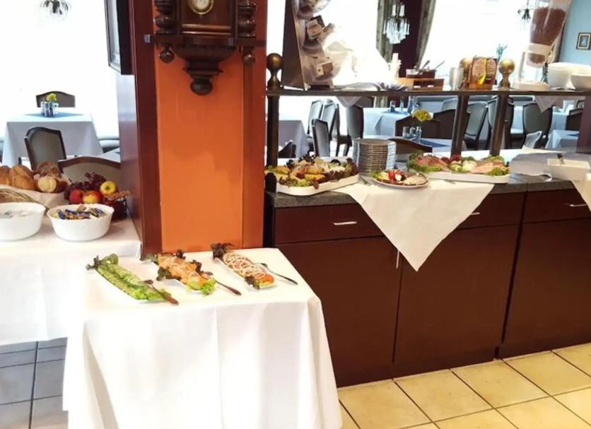 Buffet Photo