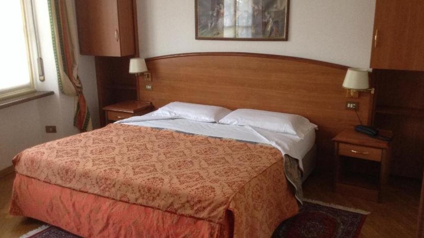 Hotel Saini