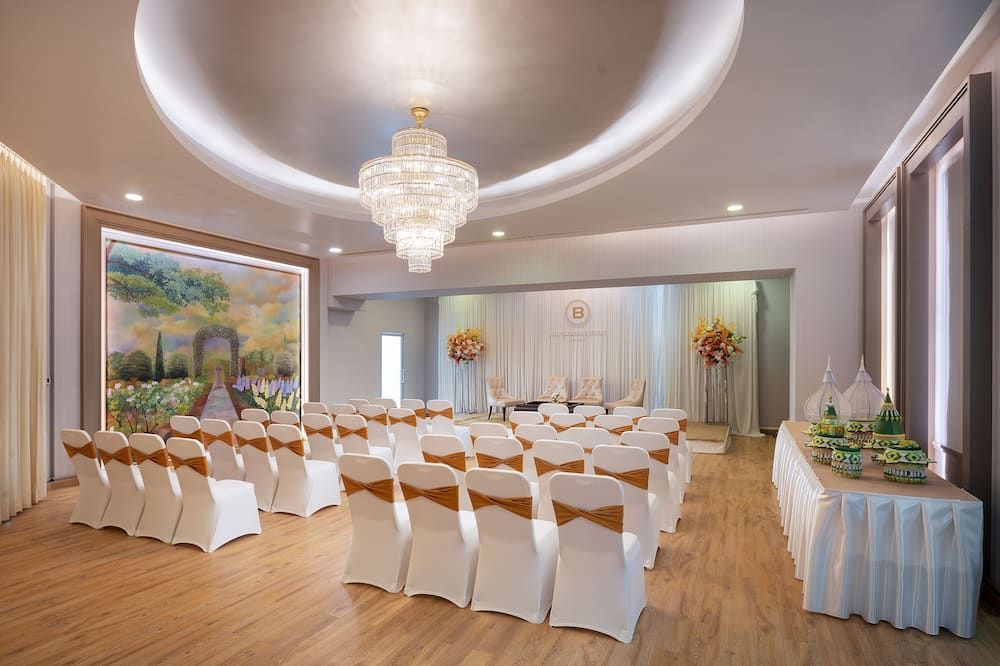Banquet hall