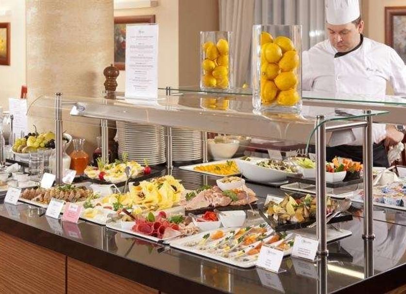 Buffet Photo