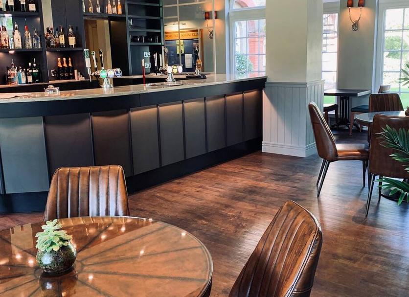 Bar Photo